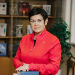 Журавлева Елена